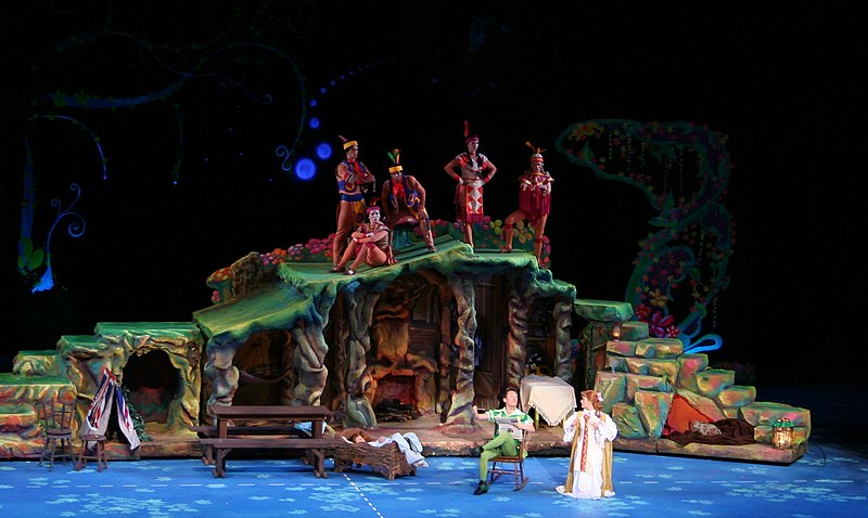 Peter Pan Musical-Meetmeatthemuny, CC BY-SA 4.0 <https://creativecommons.org/licenses/by-sa/4.0>, via Wikimedia Commons